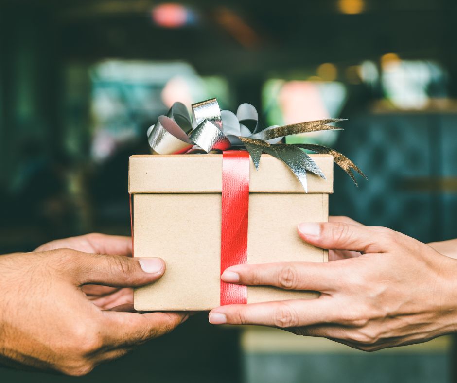 SEC's Holiday Gift: The New Marketing Rule - My RIA Lawyer